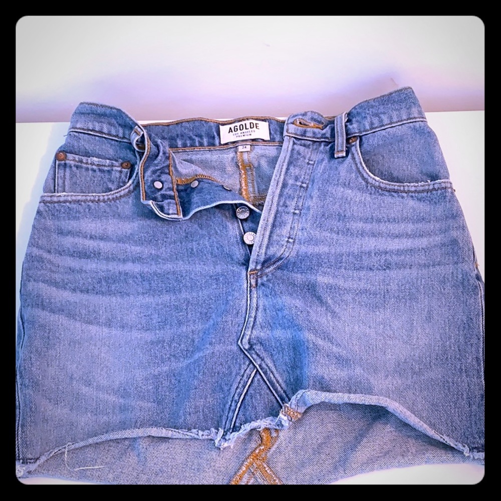 AGOLDE Super hot distressed mini jean skirt
